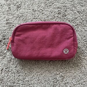 NWT Lululemon Mini Belt Bag